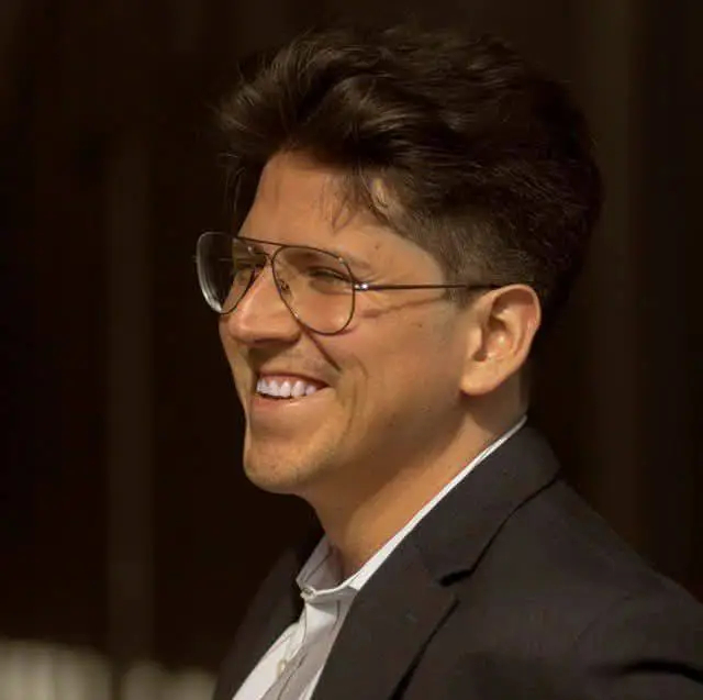 Reynaldo Enriquez — Founder, CEO